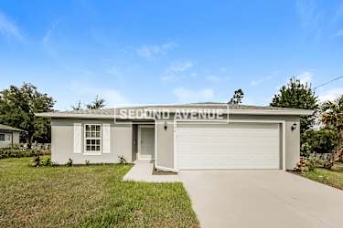 1196 W Taggard Rd - North Port, FL