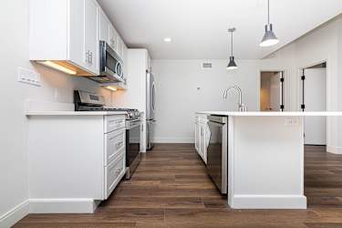 20 Harbor St unit 20-20 - Salem, MA