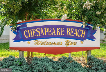 3807 Harbor Rd - Chesapeake Beach, MD