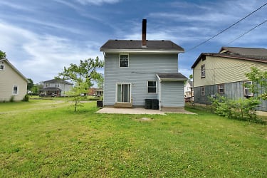 821 10th Ave - Middletown, OH
