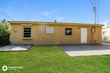 351 Ne 58Th Ct - Oakland Park, FL