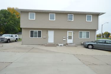 3615 13th Ave N - Grand Forks, ND