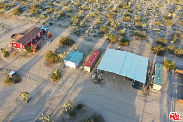 55616 Pipes Canyon Rd - Yucca Valley, CA
