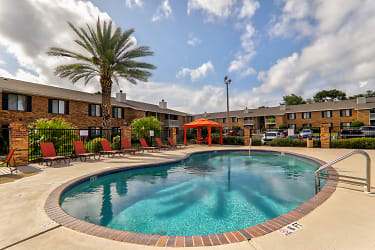 Sandalwood Apartments - Pensacola, FL