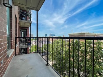 343 W Old Town Ct #407 - Chicago, IL