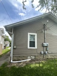 896 N Gladstone Ave - Indianapolis, IN