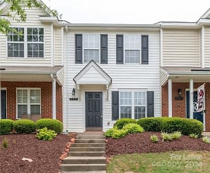 109 Forester St - Mooresville, NC