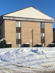 15309 Maple Park Dr unit 105 - Maple Heights, OH