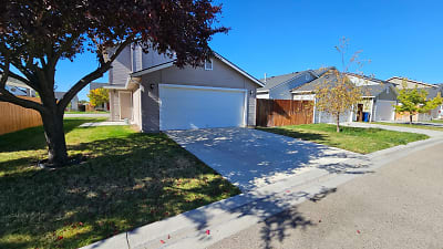 4878 S Chex Way - Boise, ID