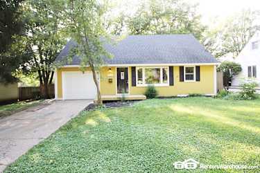 7208 SW 16th St - Des Moines, IA