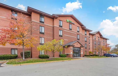 Furnished Studio - Chicago - Lombard - Yorktown Center Apartments - Lombard, IL