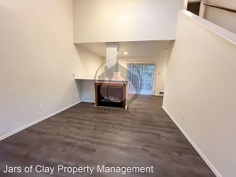 1201 S Water St A-R Apartments - Silverton, OR