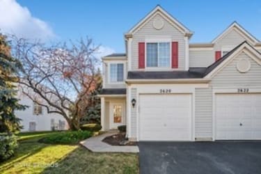 2620 Carrolwood Rd - Naperville, IL