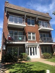 3718 W 159th St unit 8 - Cleveland, OH