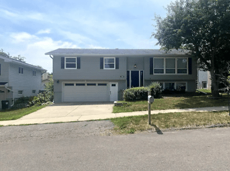2610 25th St NW - Rochester, MN