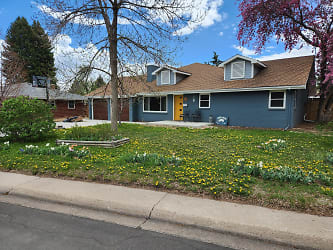 205 Princeton Rd - Fort Collins, CO