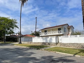 3602 Pine Ave unit HOUSE - Long Beach, CA