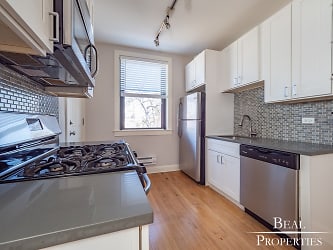 2325 N Rockwell St unit CL-A1 - Chicago, IL