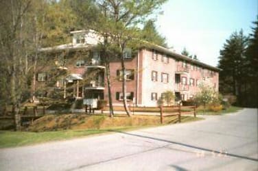 Meadowbrook Village Apartments - West Lebanon, NH