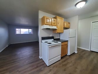 3021 S 17th St unit 106 - Grand Forks, ND