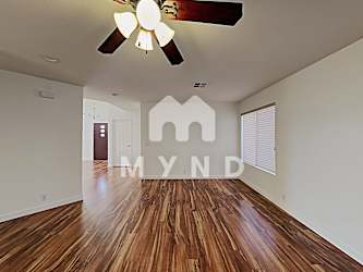 2850 E Redwood Lane - Phoenix, AZ