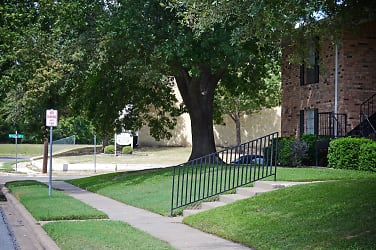 Archer Village Apartments - Sherman, TX