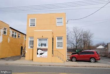 5 E Main St #B - Wrightstown, NJ