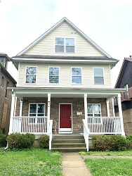 94 McMillen Ave - Columbus, OH
