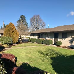 2747 20th Pl - Forest Grove, OR