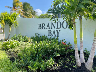 Brandon Palm Springs Apartment Homes - Palm Springs, FL