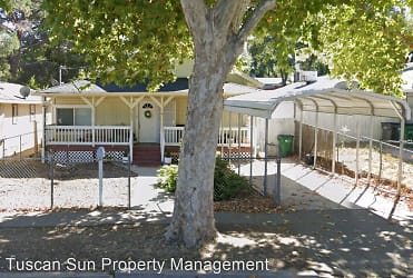 1621 Ferry St - Anderson, CA