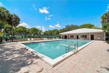 1200 NW 87th Ave unit 116 - Coral Springs, FL