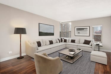 100 W. Chestnut Apartments - Chicago, IL