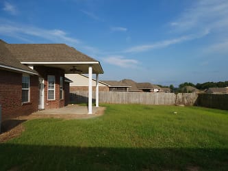 1231 Mountain Valley Dr - Greenwood, AR