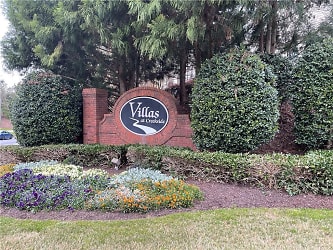 4652 Creekside Villas Way - Smyrna, GA
