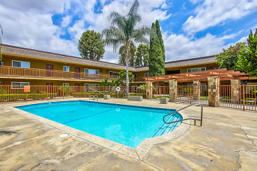 Chatham Village Apartments - Tustin, CA