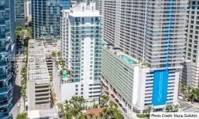 186 SE 12th Terrace #1207 - Miami, FL