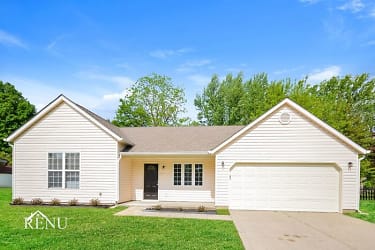 5852 Beaufort Ln - Indianapolis, IN