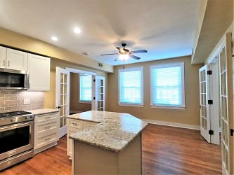 201 W Fifth Ave unit 5 - Knoxville, TN
