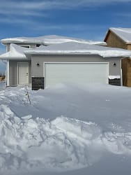 3767 Chinook Dr S - Fargo, ND