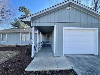 4959 Forest Ridge Dr - Hickory, NC