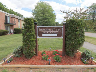 Brendan Court Apartments - North Olmsted, OH