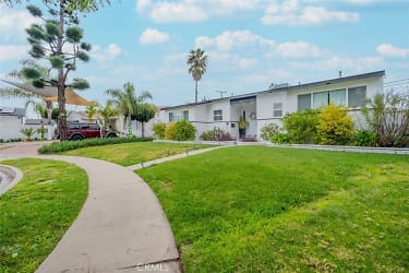 12521 Wixom St - Los Angeles, CA