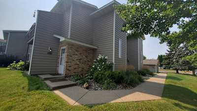 4518 Cinnamon Ridge Trail - Eagan, MN