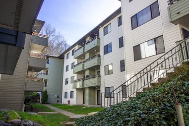 Willow Court Apartments - Seattle, WA
