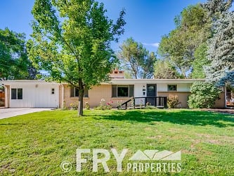 661 W Caley Ave - Littleton, CO