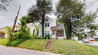 225 Atcheson Ave - Mansfield, OH