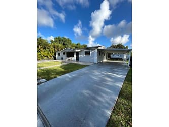 11860 SW 206th Terrace - Miami, FL