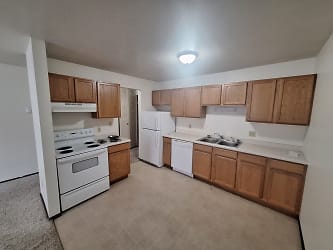 3435 S 10th St unit 21 - Grand Forks, ND