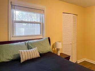 Room For Rent - Mableton, GA